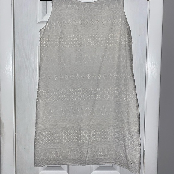 Italian brand mini dress size is L but runs really small - Picture 7 of 8